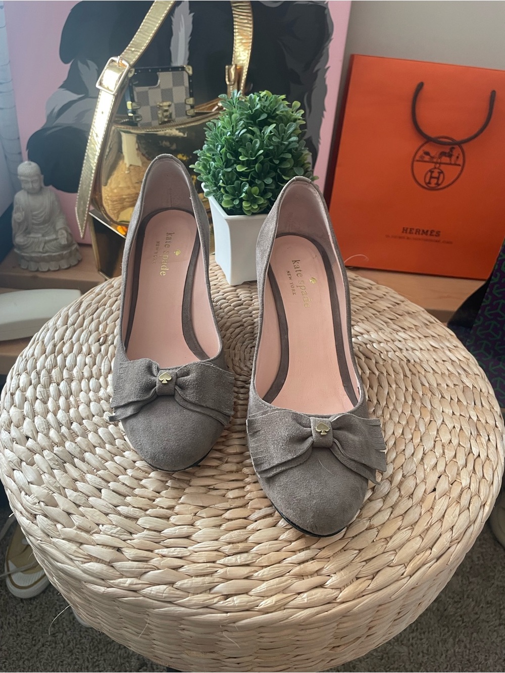 Kate Spade Woman’s Suede Wedges in Sz 7 in gently used condition
